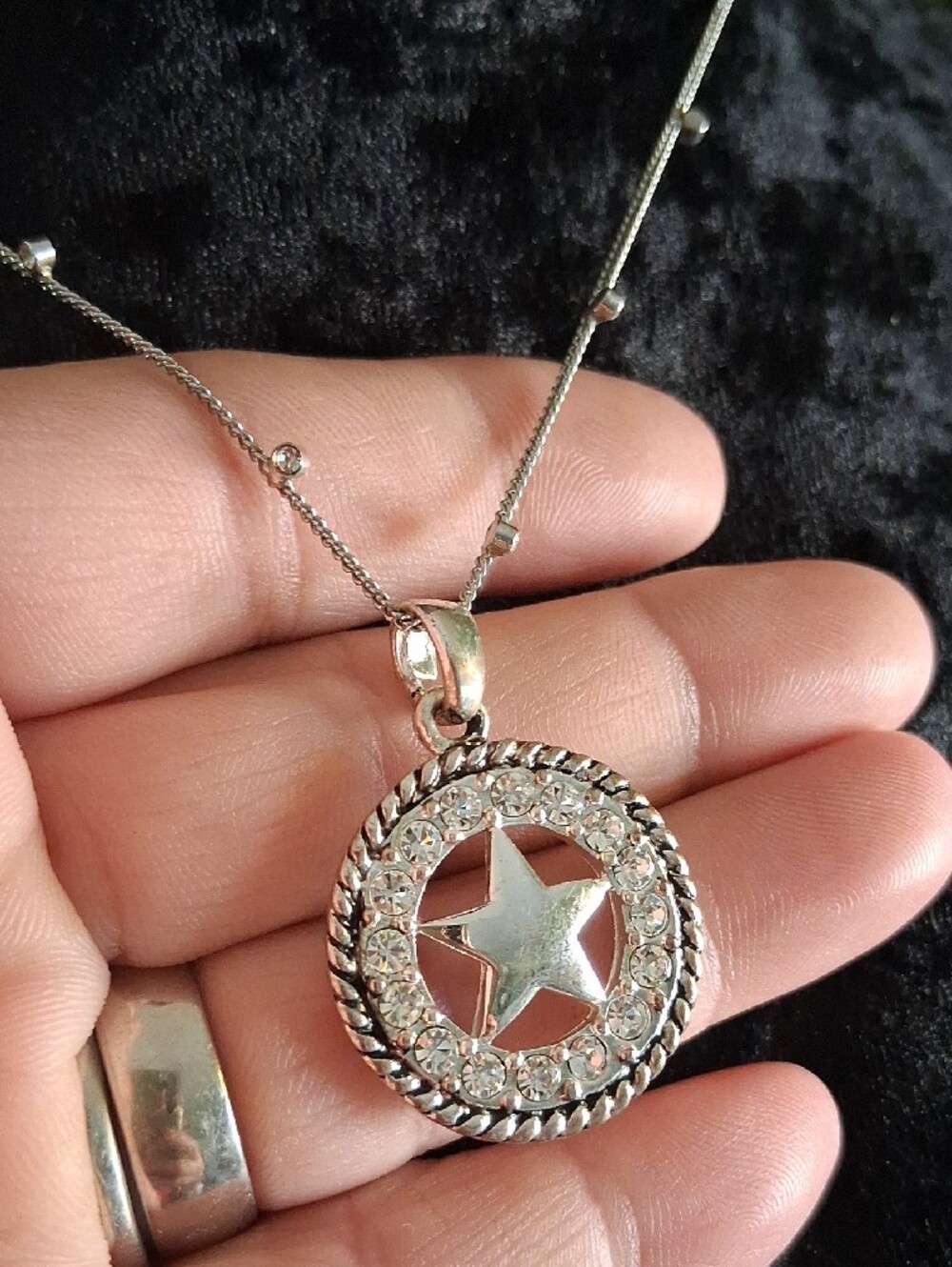 Texas Silver Star Crystal Circle Twisted Rope Pendant Necklace .